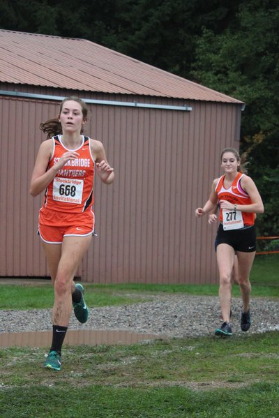 Jade Heaviland 11 focuses on surpassing the other runners and placing 31 out of 64 at the Stockbridge Invite.