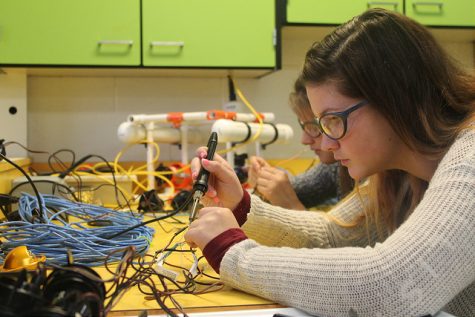 Breaking: Gov. Snyder will visit robotics program Jan. 18