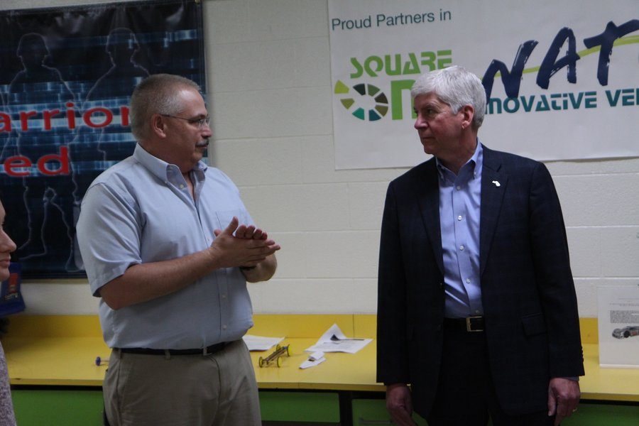 Governor Snyder and robotics teacher Bob Richards discuss some of the accomplishments that have occurred.